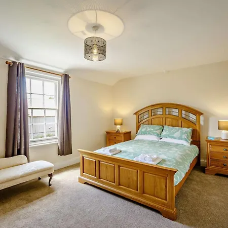 3 Bed In Oc-83328 גרייט אייטון