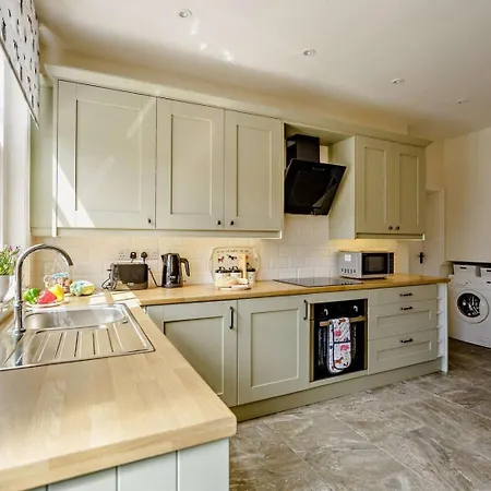3 Bed In Oc-83328